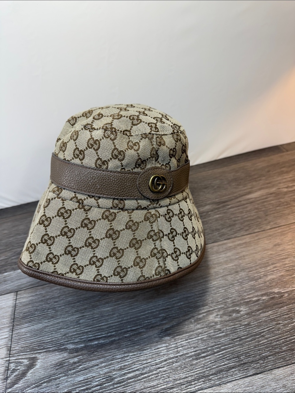 Gucci GG Canvas Bucket Hat in Beige and Brown medium size - Picture 2 of 5